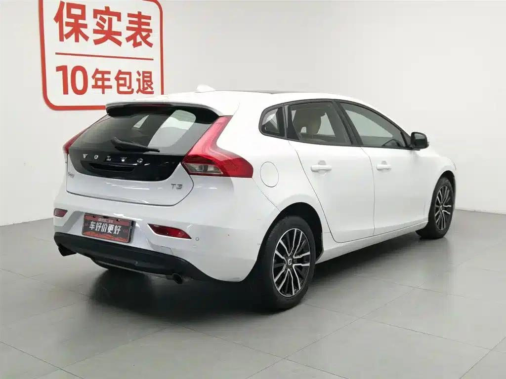2018 Volvo V40 T3 Smart Edition — миниатюра 2
