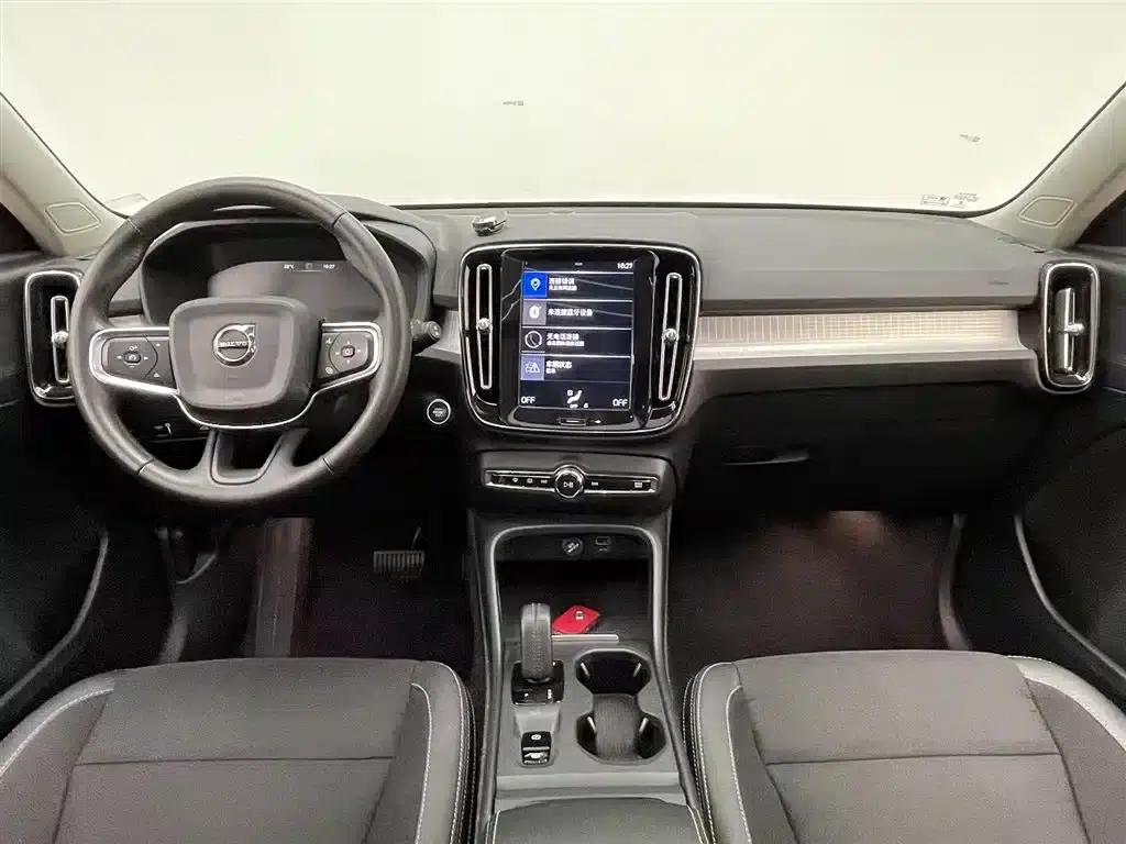 Volvo XC40 2020 T3 Smart Fashion Edition — миниатюра 11