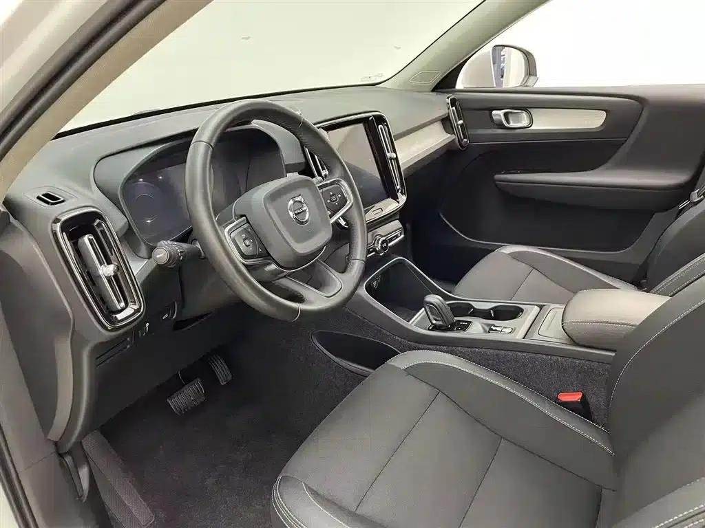Volvo XC40 2020 T3 Smart Fashion Edition — миниатюра 9