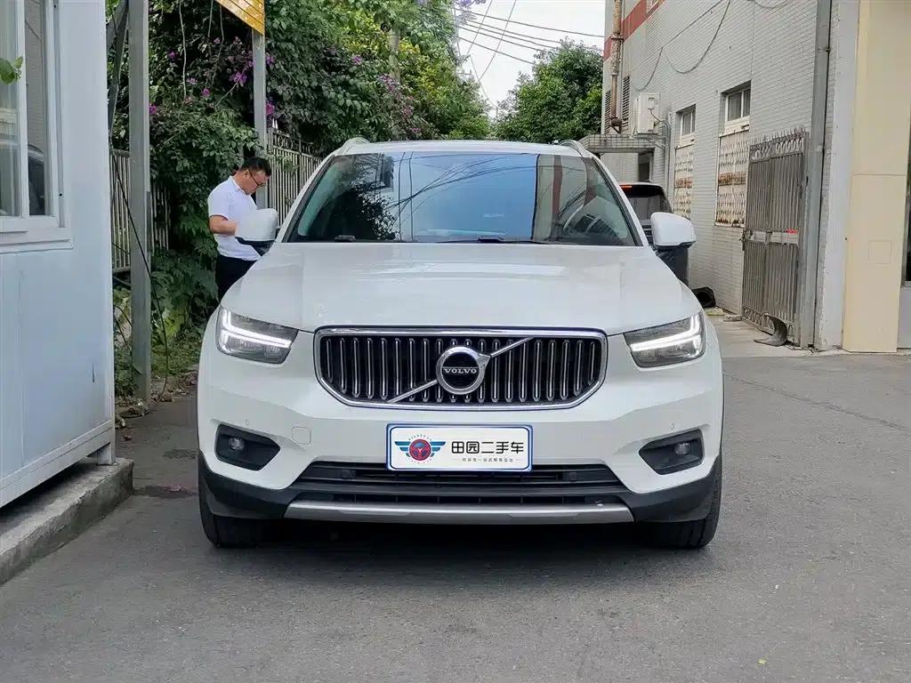 2020 Volvo XC40 T4 AWD Inscription Luxury Edition — миниатюра 2