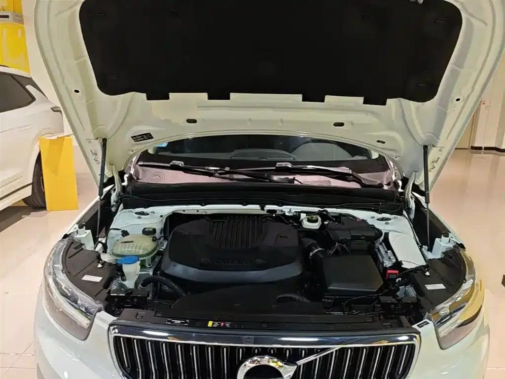 2020 Volvo XC40 T3 Inscription Luxury Edition — миниатюра 20