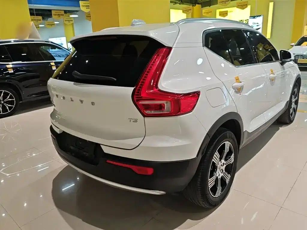 2020 Volvo XC40 T3 Inscription Luxury Edition — миниатюра 7