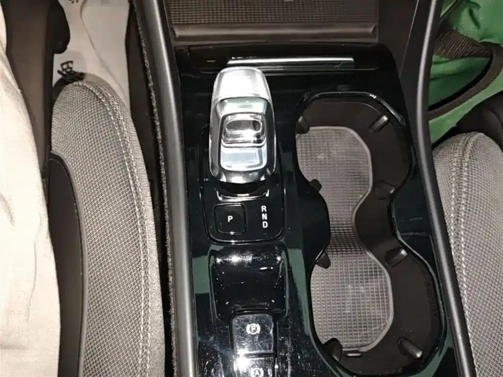 2023 Volvo XC40 B3 Smart Luxury Edition — миниатюра 14