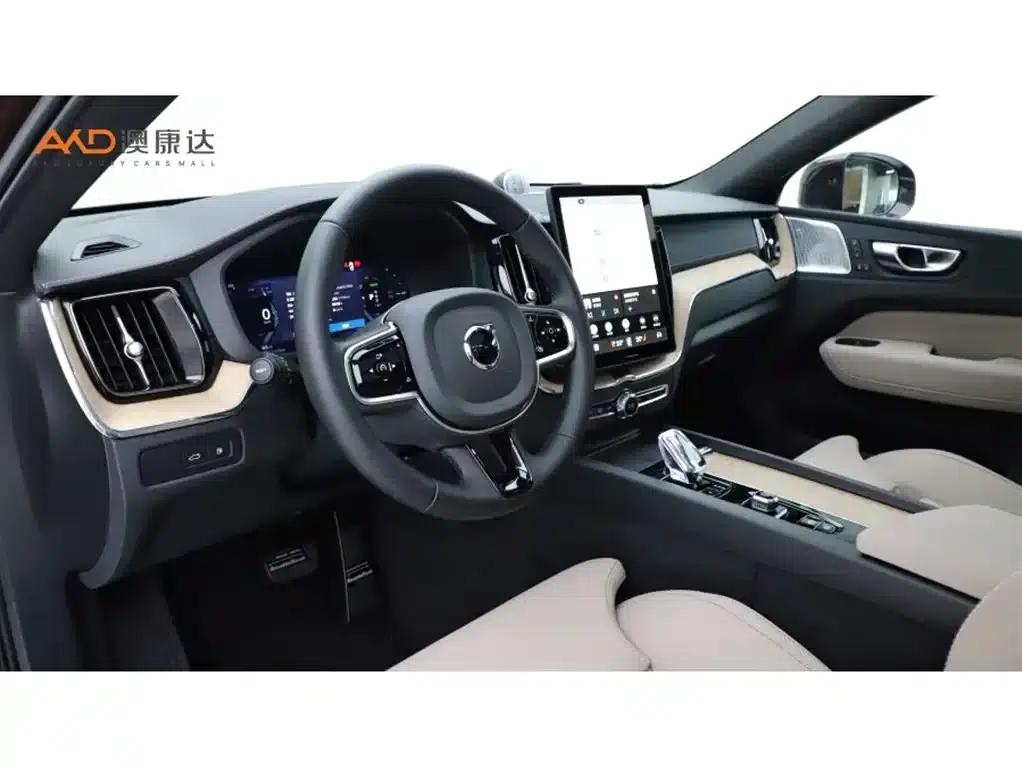 Volvo XC60 2.0T 2026 Plug-in Hybrid Long Range AWD Smart Luxury Edition — миниатюра 6
