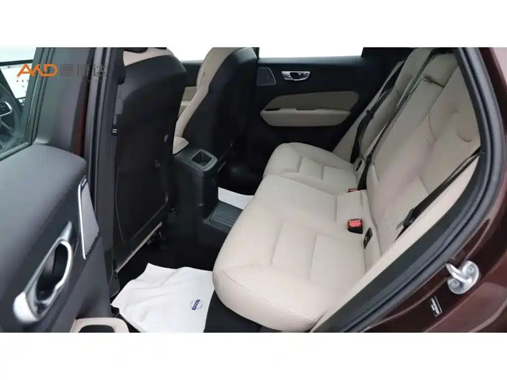 Volvo XC60 2.0T 2026 Plug-in Hybrid Long Range AWD Smart Luxury Edition — миниатюра 7