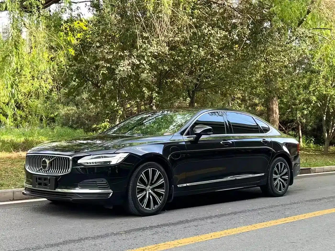 2021 Volvo S90 Plug-in Hybrid T8 E-Drive Hybrid Smart Luxury Edition — миниатюра 1