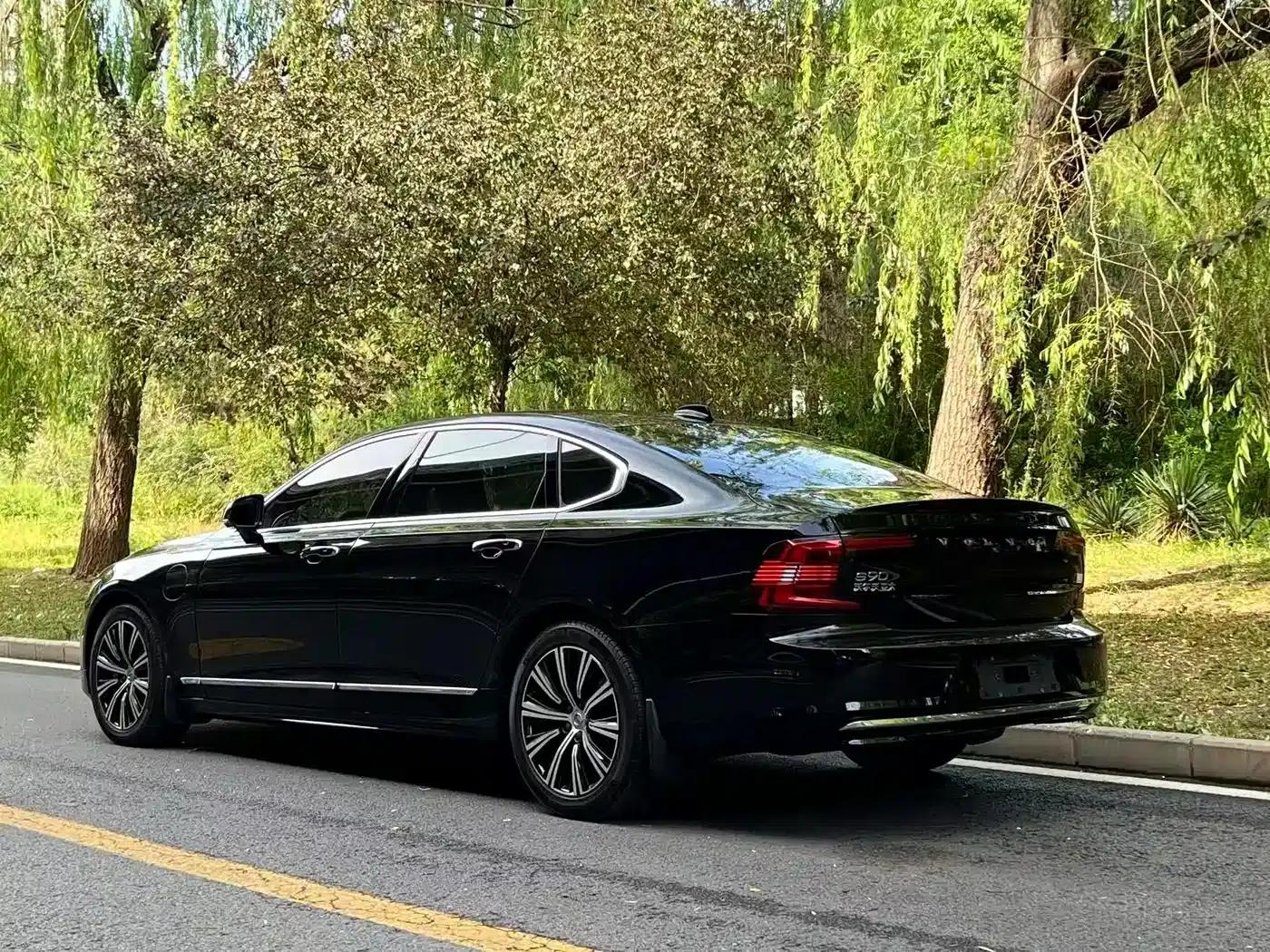 2021 Volvo S90 Plug-in Hybrid T8 E-Drive Hybrid Smart Luxury Edition — миниатюра 4