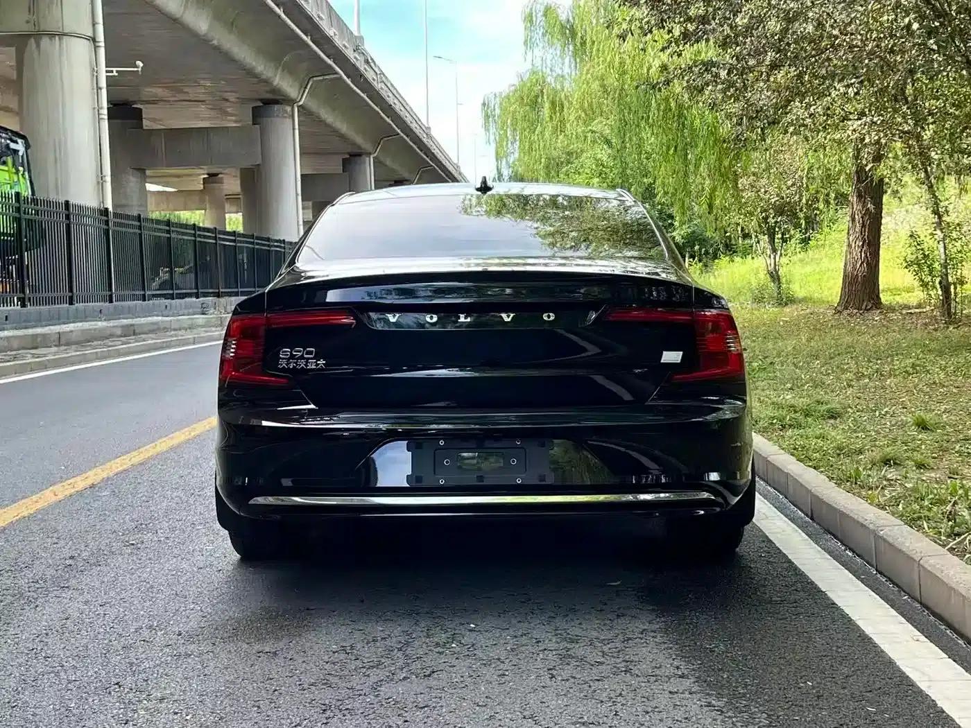 2021 Volvo S90 Plug-in Hybrid T8 E-Drive Hybrid Smart Luxury Edition — миниатюра 5