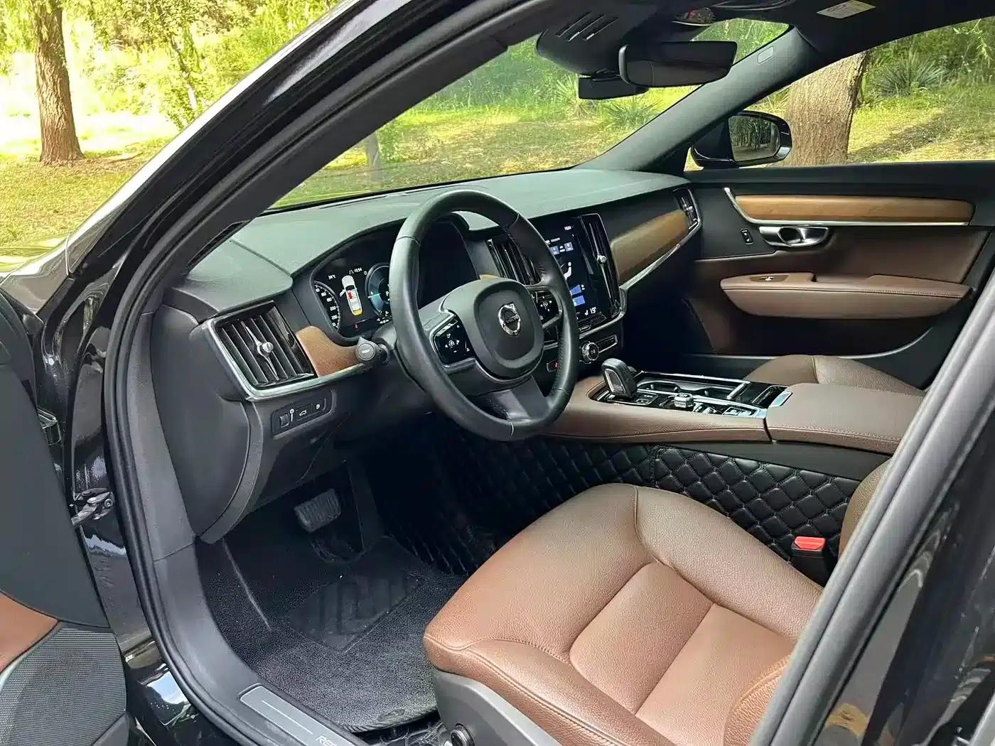 2021 Volvo S90 Plug-in Hybrid T8 E-Drive Hybrid Smart Luxury Edition — миниатюра 8