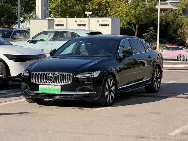 2025 Volvo S90 Plug-in Hybrid, All-Wheel Drive, Long Range, Inscription Luxury Edition