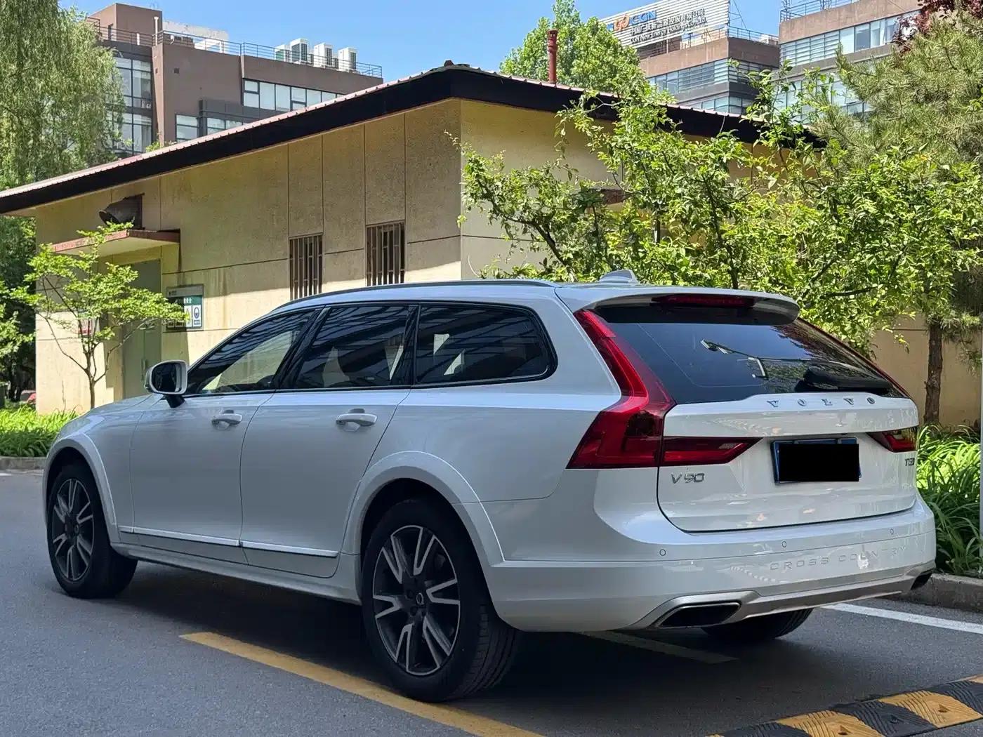 2020 Volvo V90 Cross Country T5 AWD Smart Edition — миниатюра 5