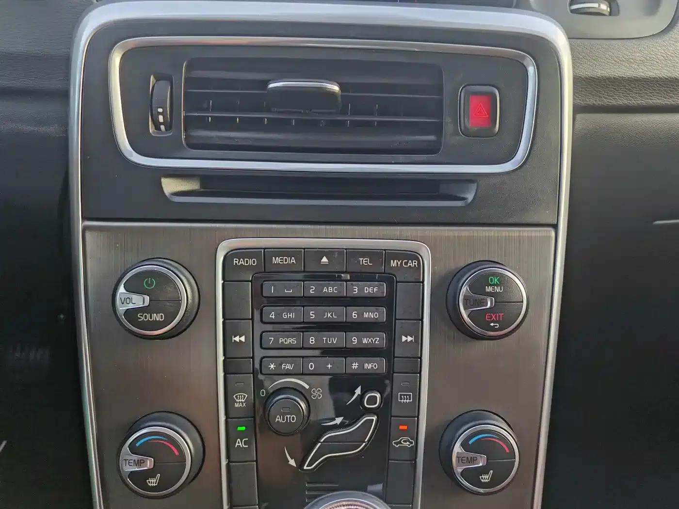 2013 Volvo V60 T5 Comfort Edition — миниатюра 11