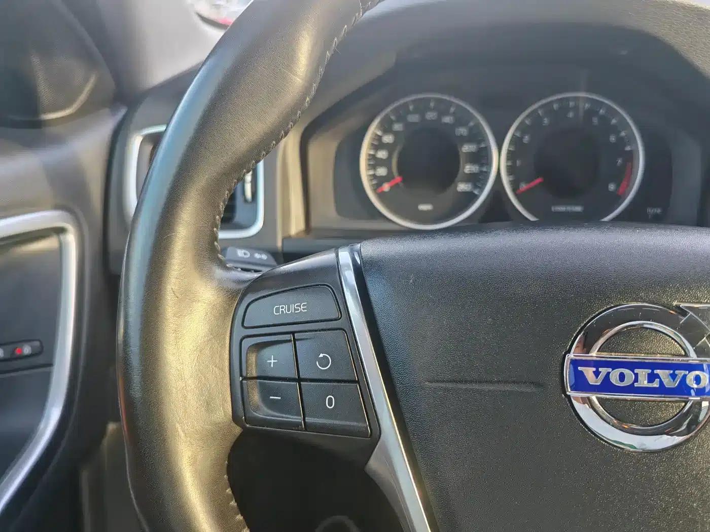 2013 Volvo V60 T5 Comfort Edition — миниатюра 7