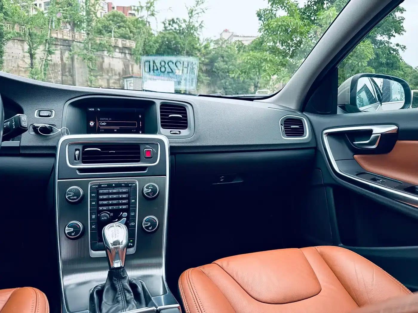 2013 Volvo V60 T5 Smart Edition — миниатюра 12