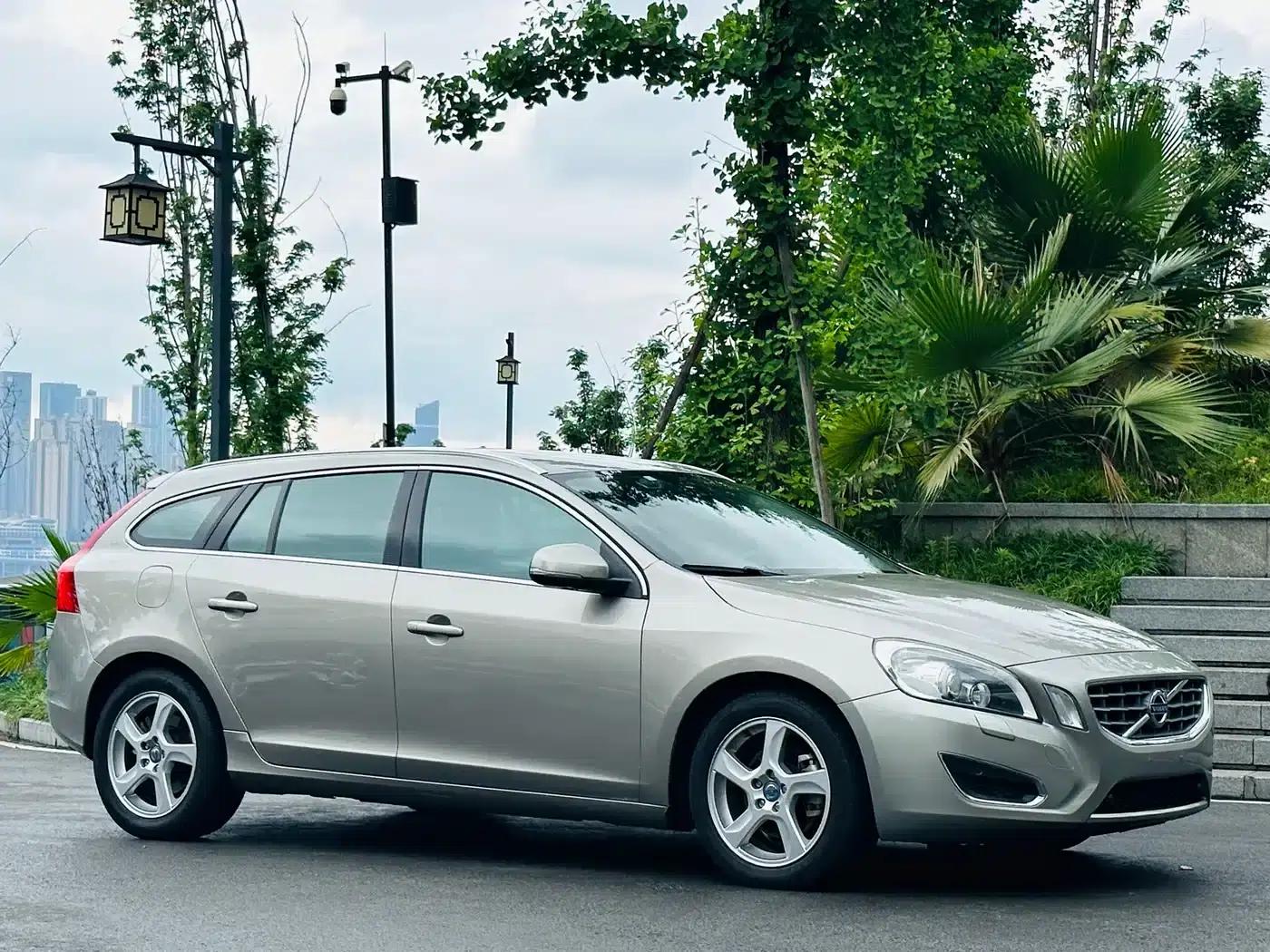 2013 Volvo V60 T5 Smart Edition — миниатюра 4