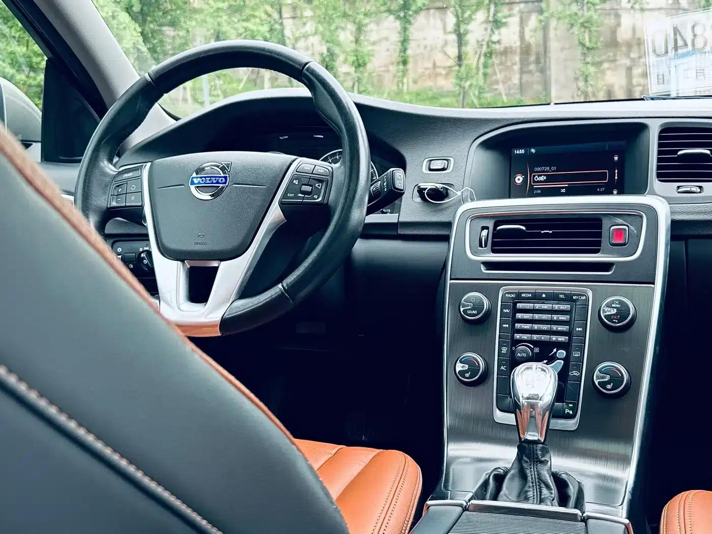 2013 Volvo V60 T5 Smart Edition — миниатюра 9