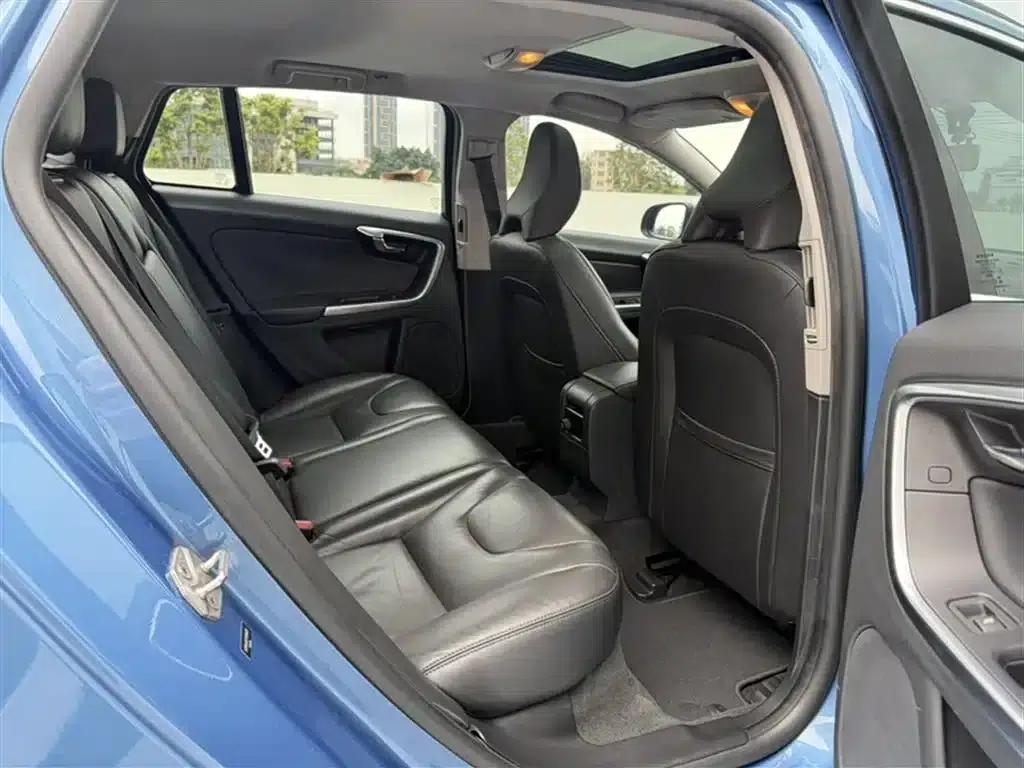 2015 Volvo V60 T5 Smart Edition — миниатюра 14