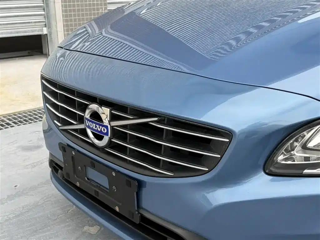 2015 Volvo V60 T5 Smart Edition — миниатюра 25