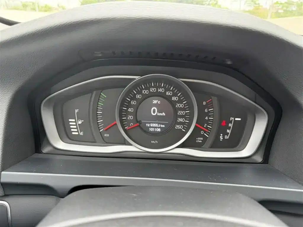 2015 Volvo V60 T5 Smart Edition — миниатюра 5