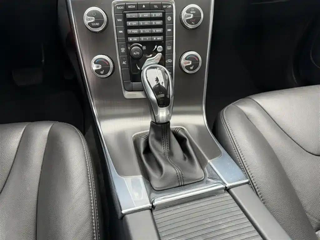 2015 Volvo V60 T5 Smart Edition — миниатюра 7