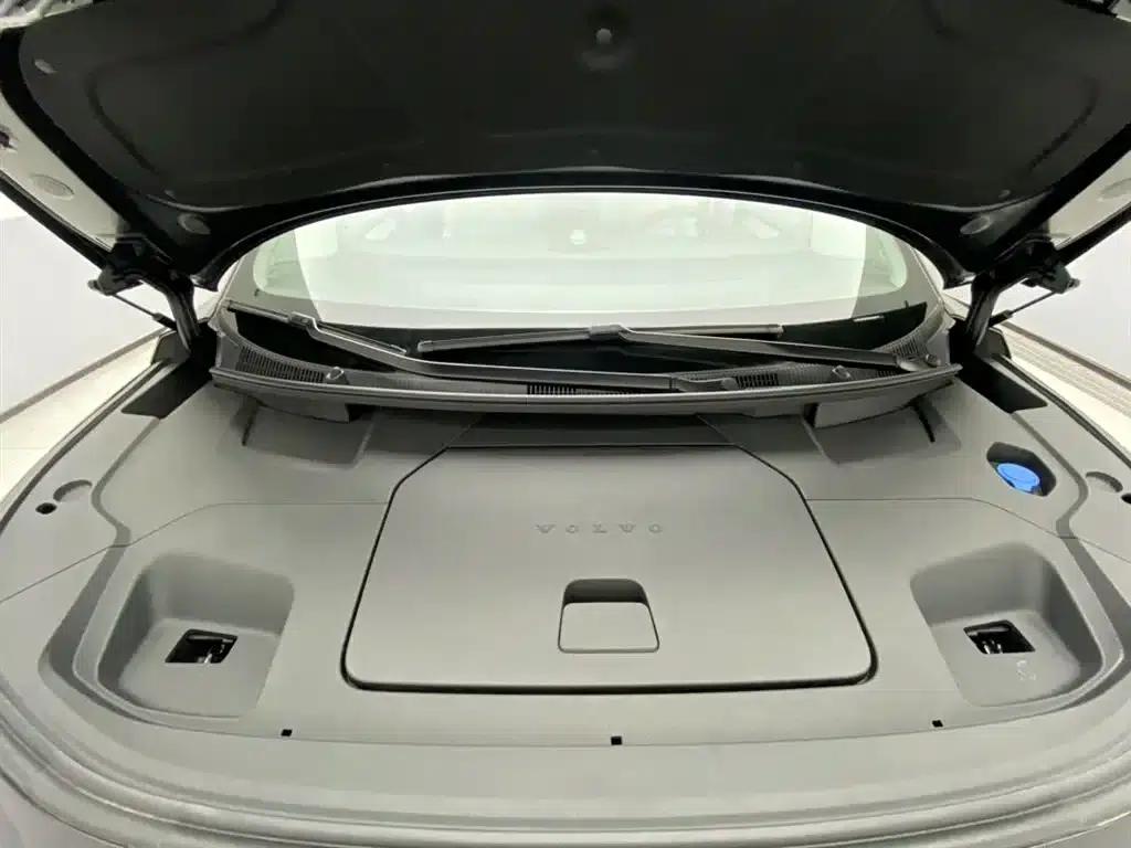 Volvo EM90 2025 Ultra 6-seater — миниатюра 12