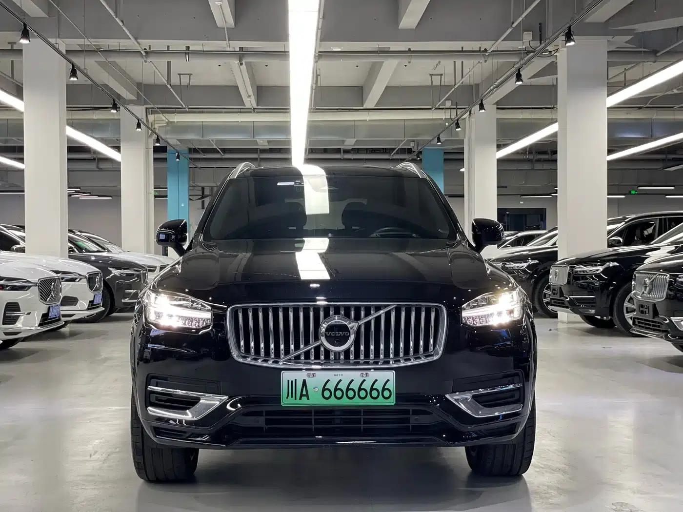 2023 Volvo XC90 Plug-in Hybrid T8 Recharge Luxury 7-Seater — миниатюра 2