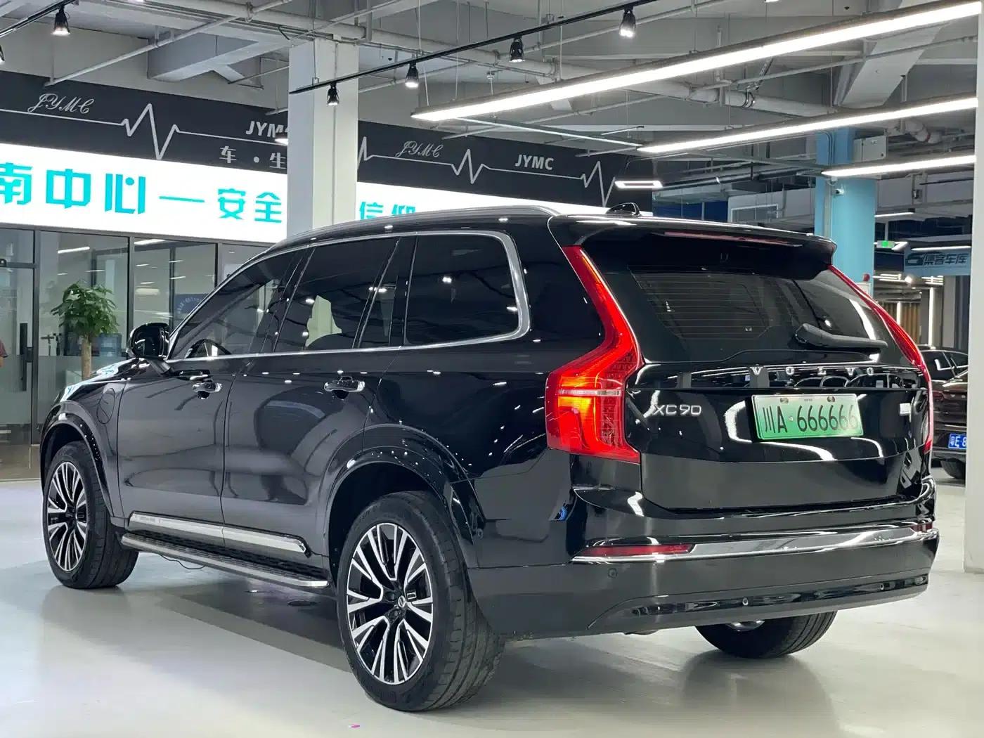 2023 Volvo XC90 Plug-in Hybrid T8 Recharge Luxury 7-Seater — миниатюра 12