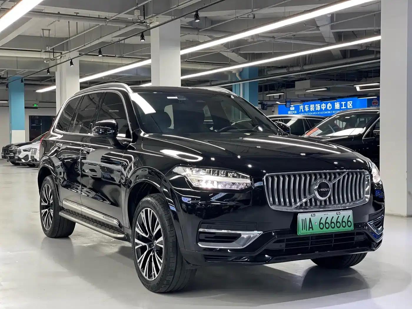 2023 Volvo XC90 Plug-in Hybrid T8 Recharge Luxury 7-Seater — миниатюра 3