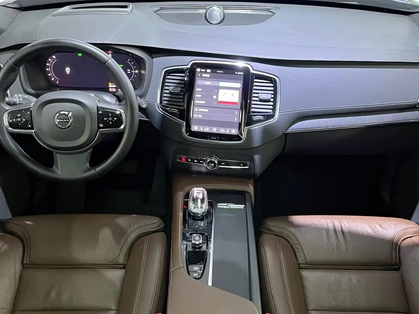 2023 Volvo XC90 Plug-in Hybrid T8 Recharge Luxury 7-Seater — миниатюра 8