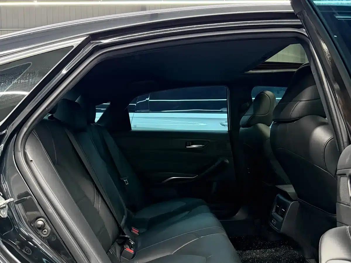 2012 Volvo S80L 3.0T T6 AWD Ultimate Edition — миниатюра 14
