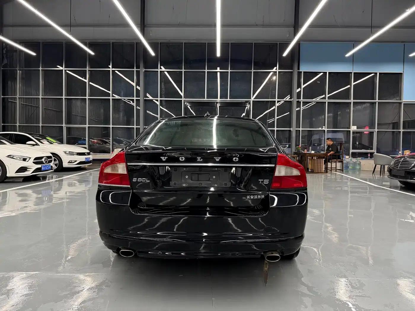 2012 Volvo S80L 3.0T T6 AWD Ultimate Edition — миниатюра 18