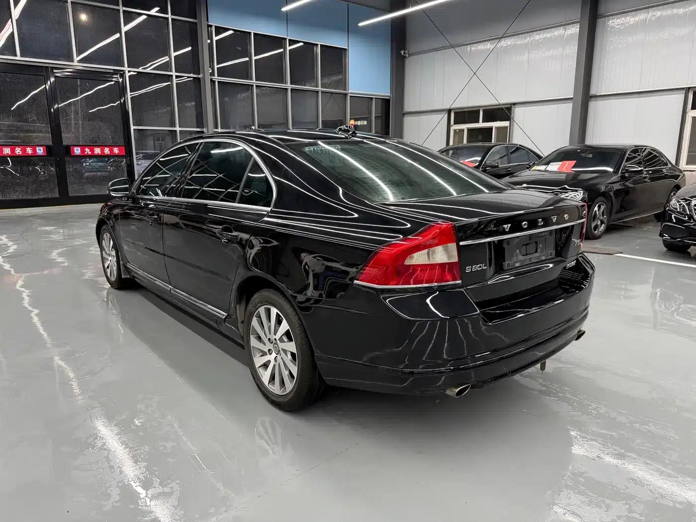 2012 Volvo S80L 3.0T T6 AWD Ultimate Edition — миниатюра 19