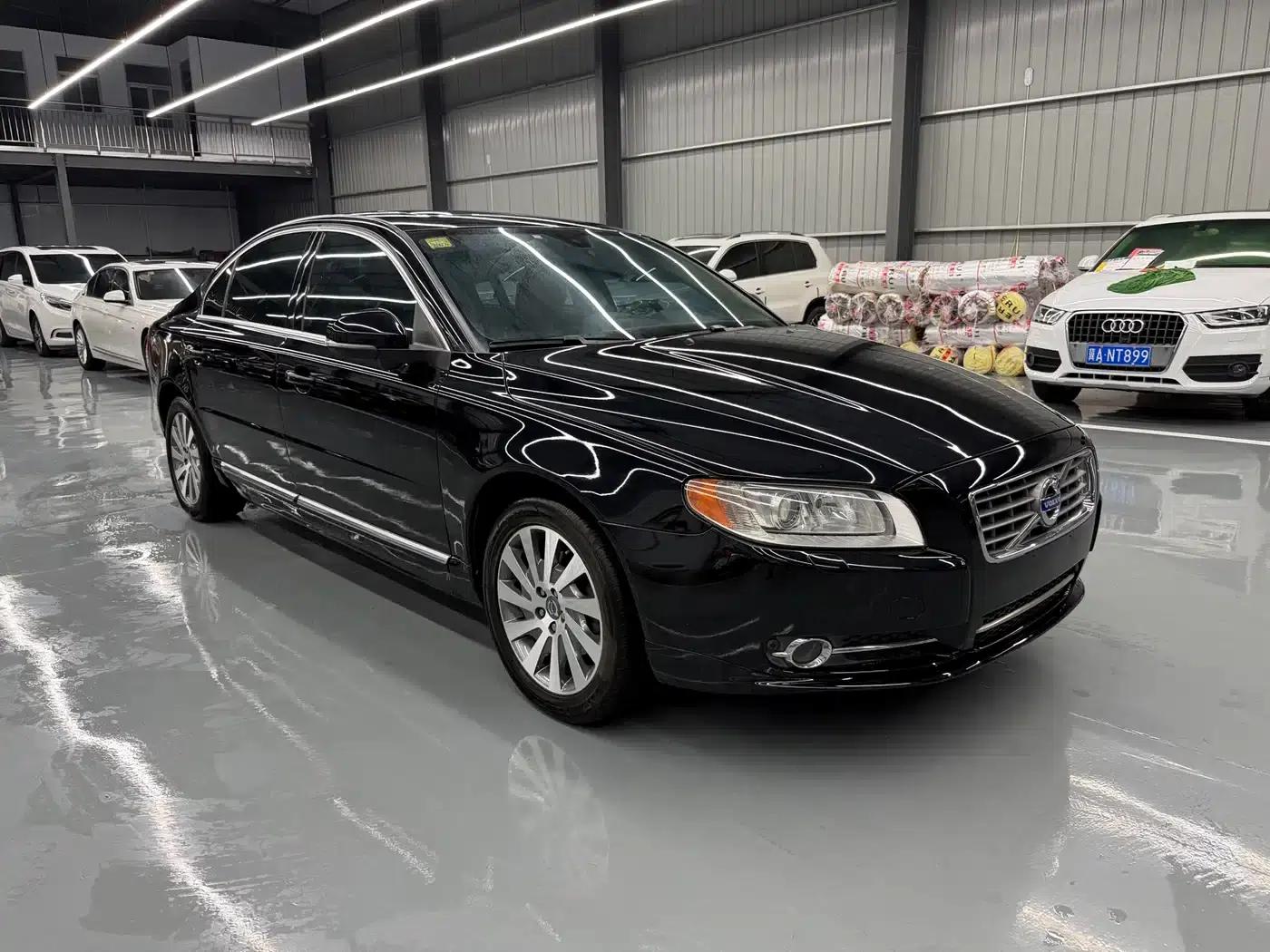2012 Volvo S80L 3.0T T6 AWD Ultimate Edition — миниатюра 3
