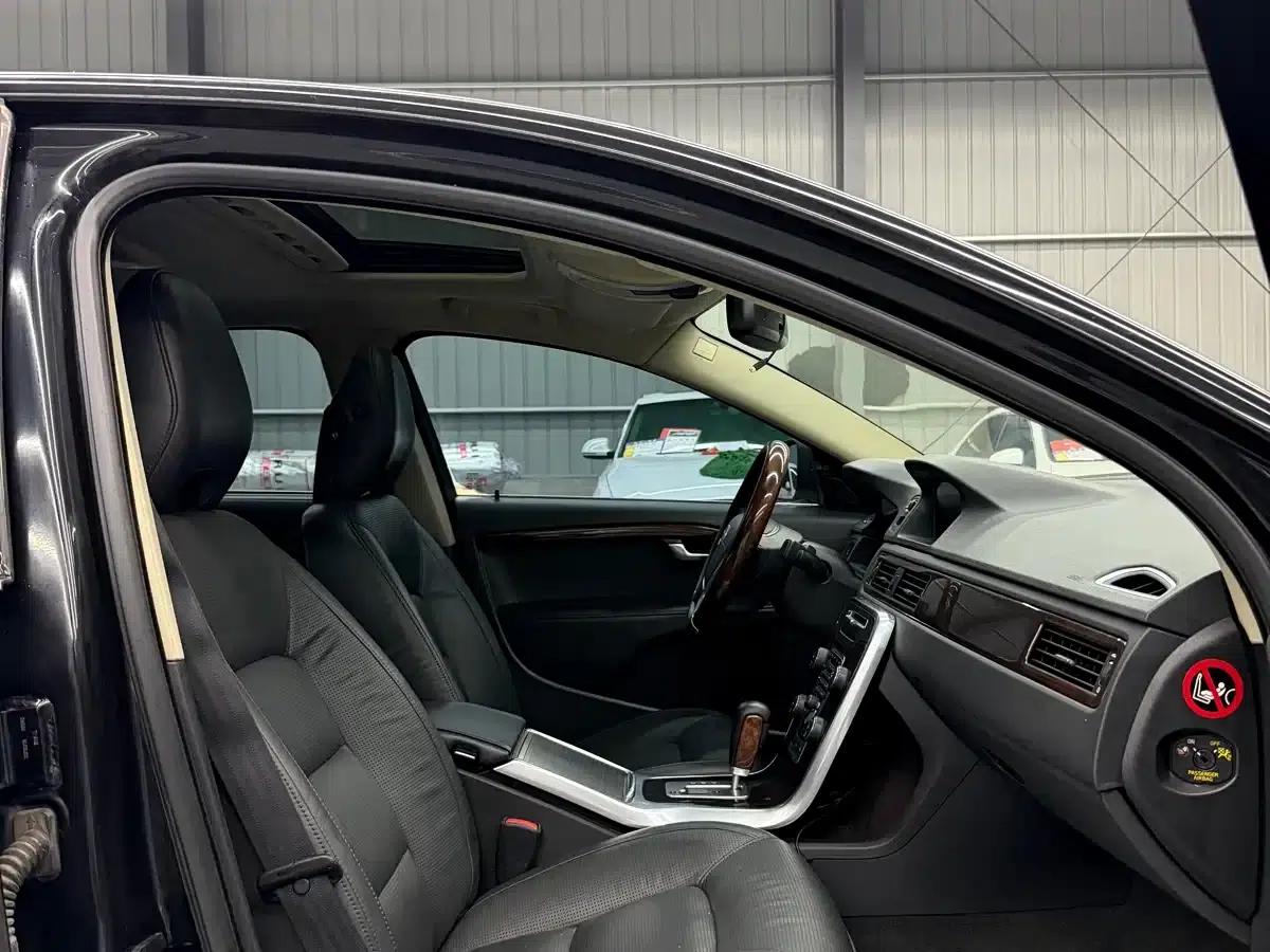 2012 Volvo S80L 3.0T T6 AWD Ultimate Edition — миниатюра 4