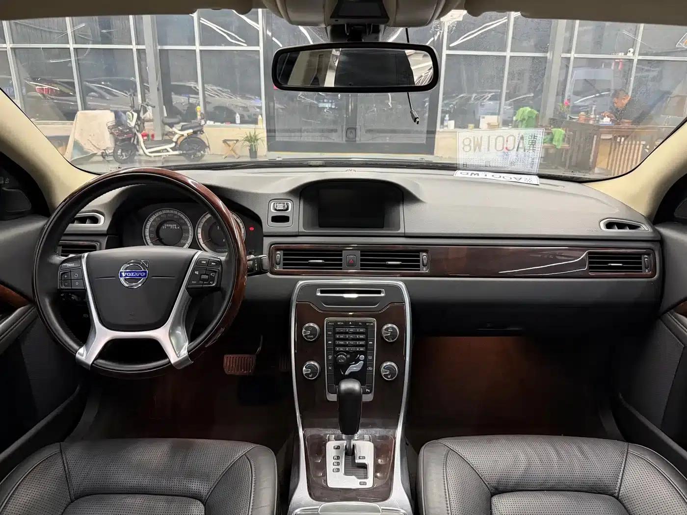 2012 Volvo S80L 3.0T T6 AWD Ultimate Edition — миниатюра 9