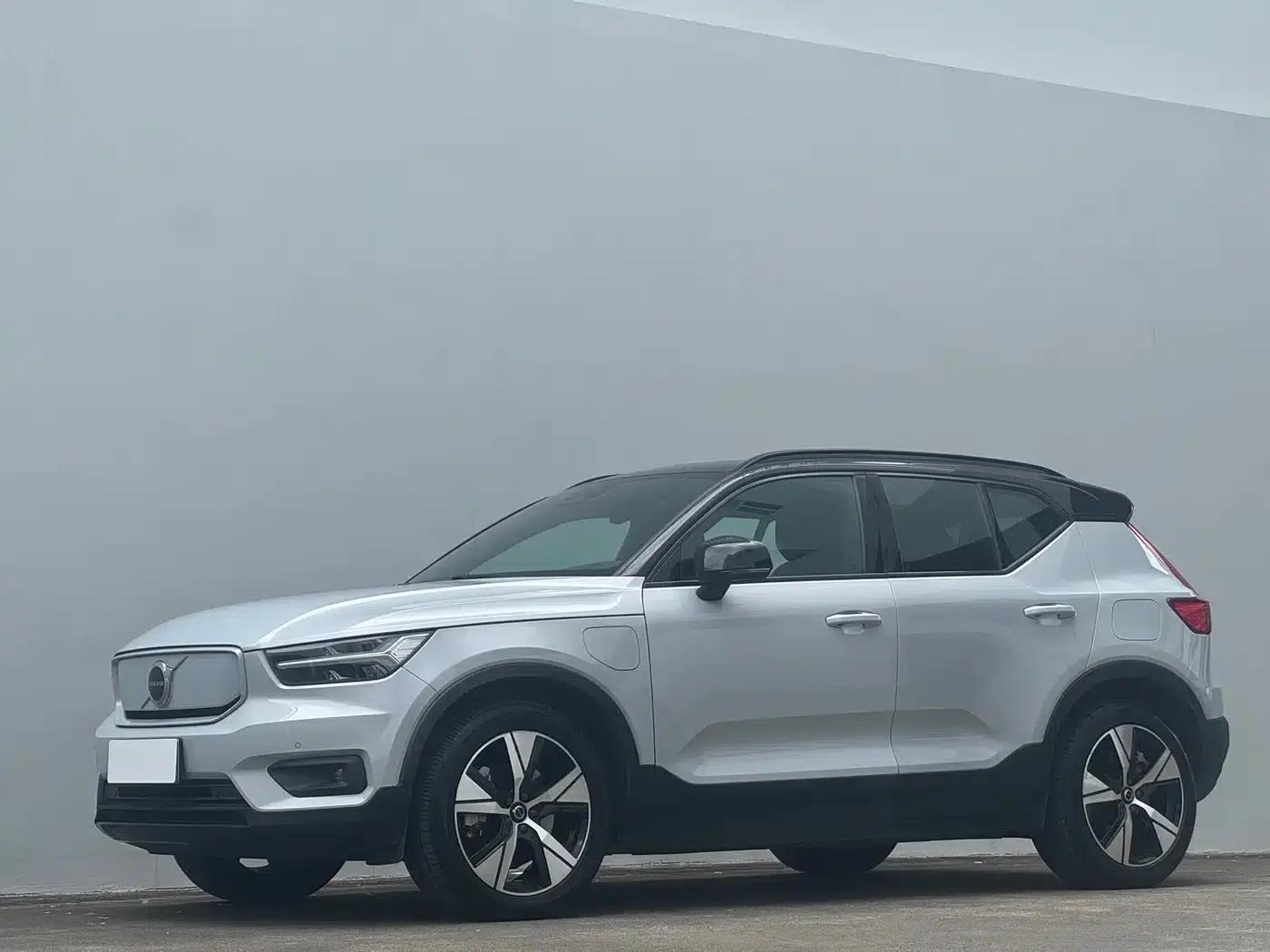 Volvo XC40 PHEV 2021 P8 Pure Electric AWD Inscription Sport Edition — миниатюра 1