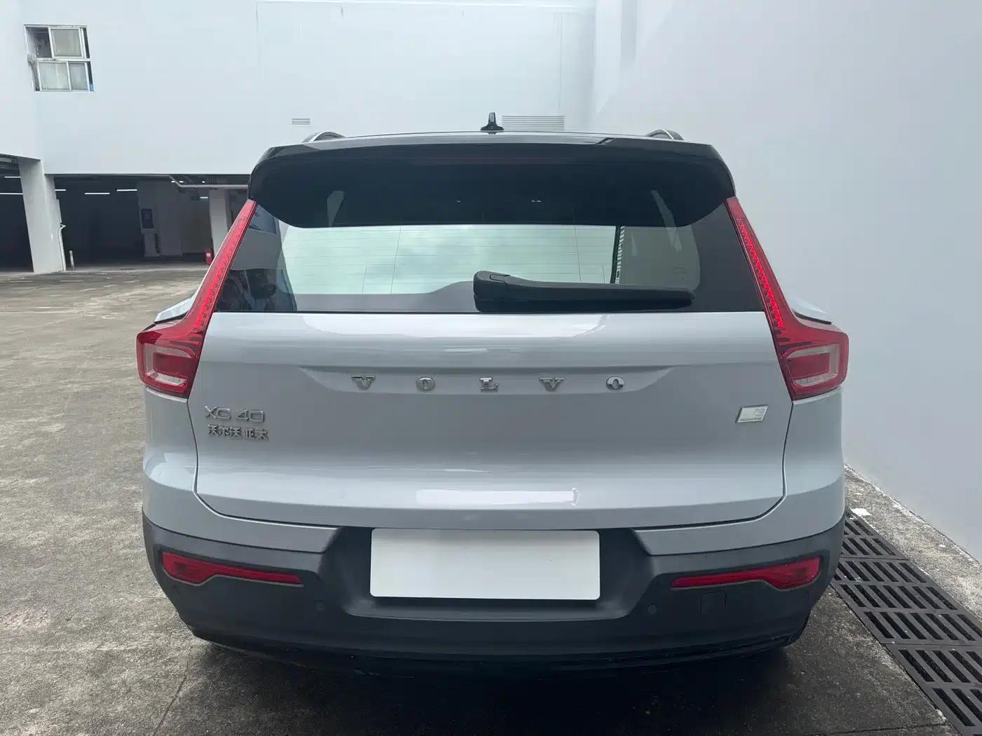Volvo XC40 PHEV 2021 P8 Pure Electric AWD Inscription Sport Edition — миниатюра 7