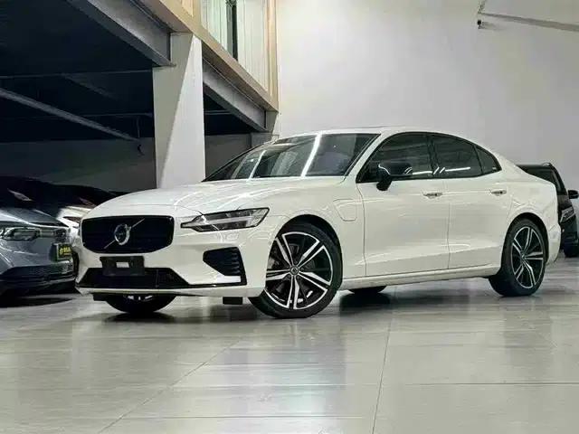2021 Volvo S60 Plug-in Hybrid T8 E-Drive Hybrid AWD Inscription Sport Edition