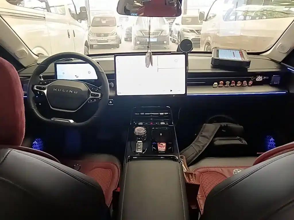 Wuling Xingguang 2023 Model 150 Advanced Edition — миниатюра 10