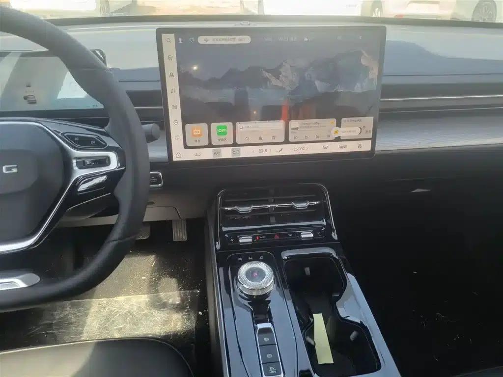 Wuling Xingguang 2024 Co-creation Edition 150 Advanced Model — миниатюра 9