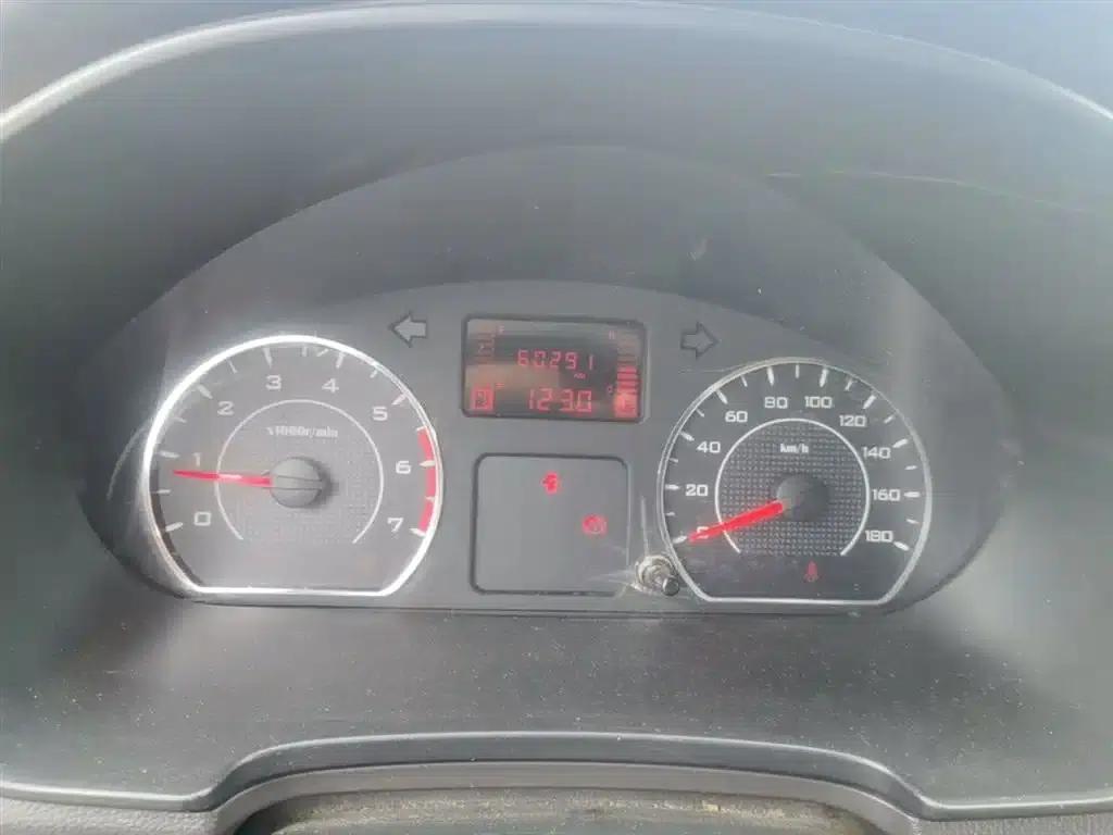 Wuling Hongguang V 2019 1.5L Basic Model (National VI Emission Standard) LAR — миниатюра 12