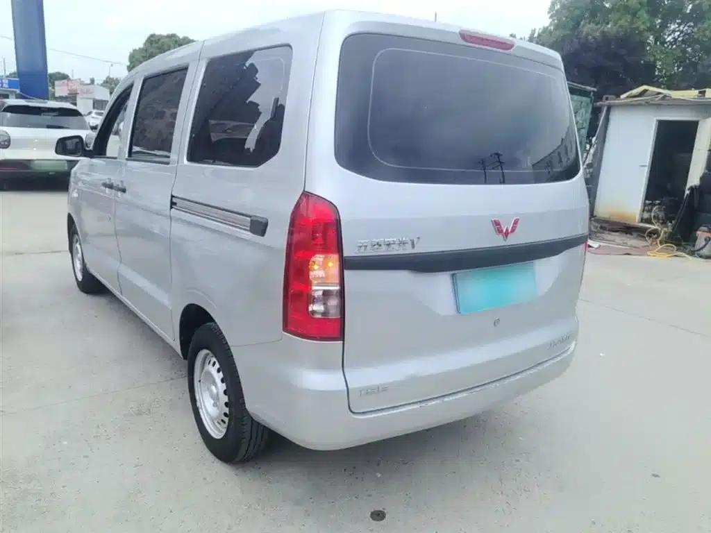 Wuling Hongguang V 2019 1.5L Basic Model (National VI Emission Standard) LAR — миниатюра 5