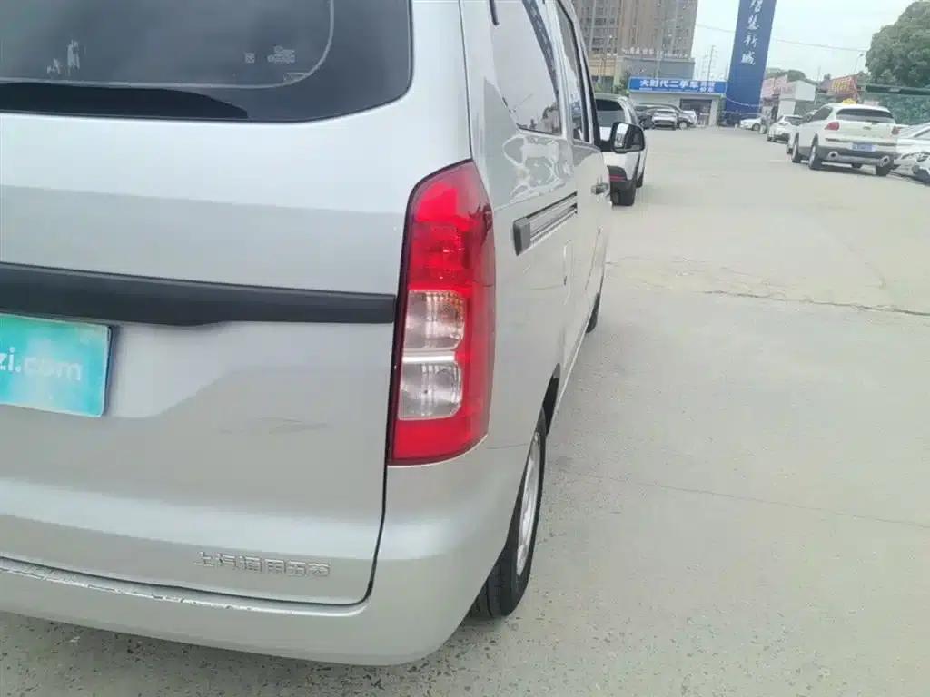 Wuling Hongguang V 2019 1.5L Basic Model (National VI Emission Standard) LAR — миниатюра 8