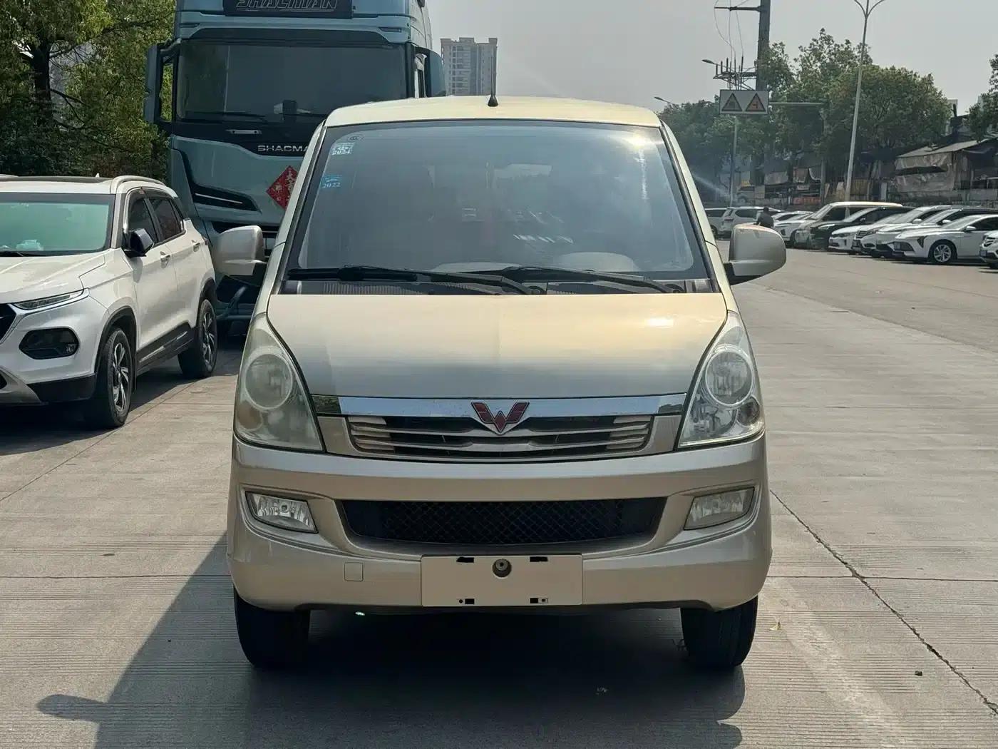 Wuling Rongguang 2014 1.5L S Standard Edition — миниатюра 2