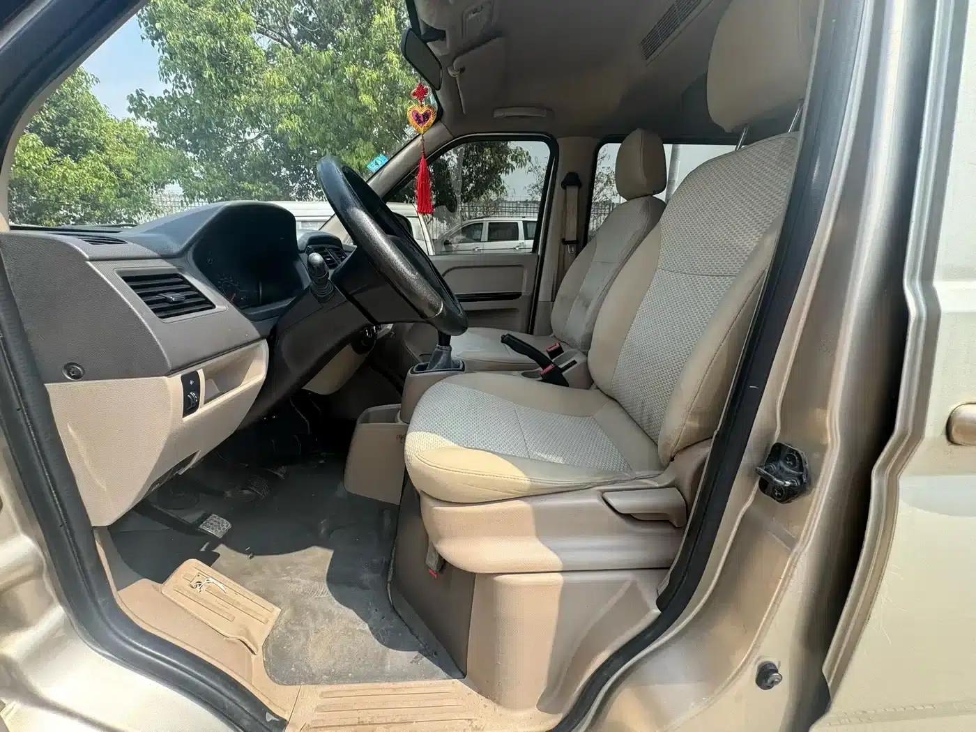 Wuling Rongguang 2014 1.5L S Standard Edition — миниатюра 4