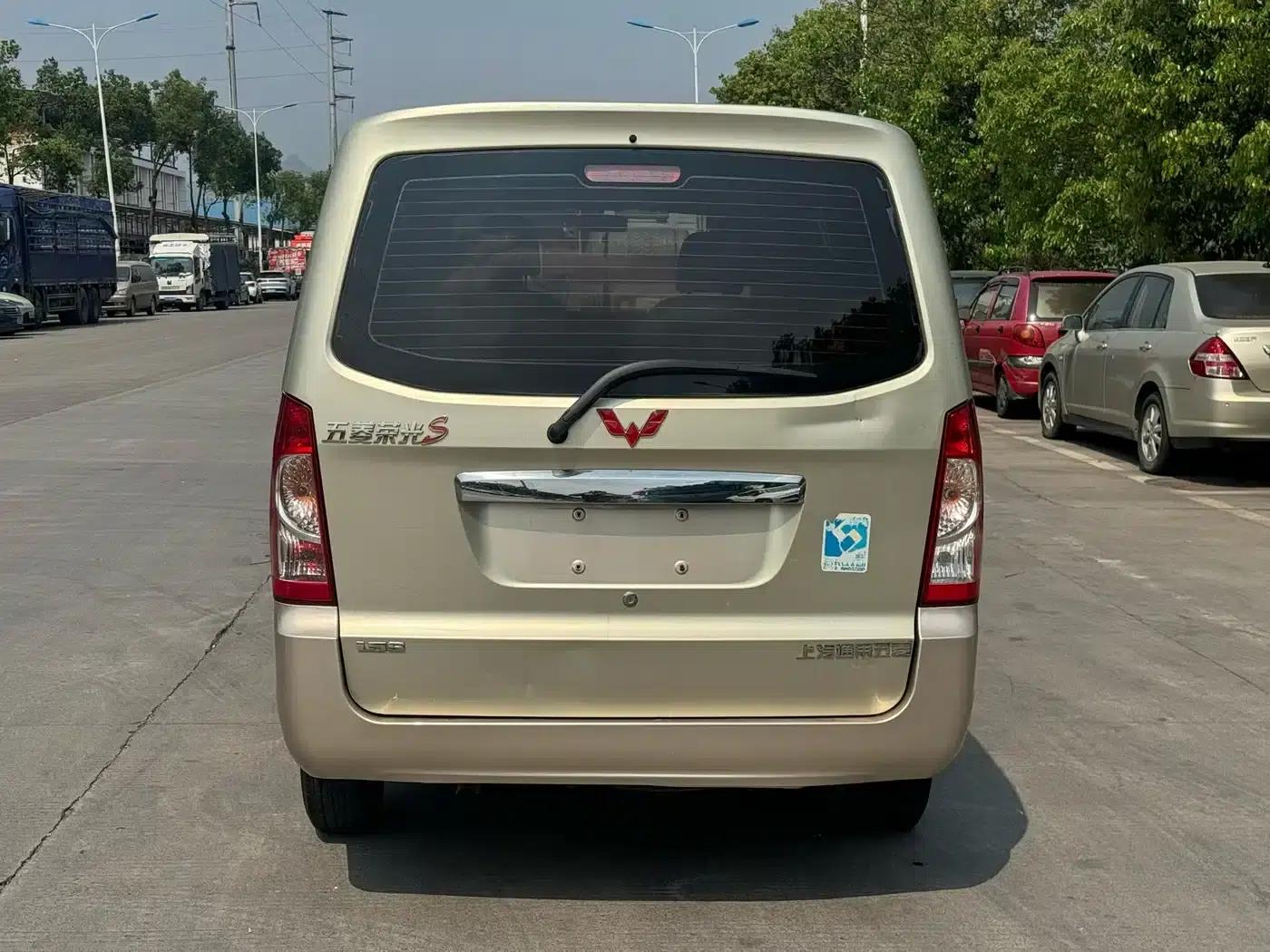 Wuling Rongguang 2014 1.5L S Standard Edition — миниатюра 8