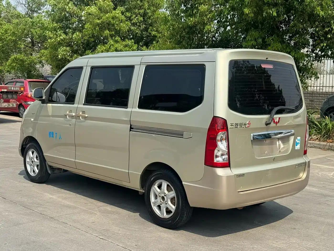 Wuling Rongguang 2014 1.5L S Standard Edition — миниатюра 9
