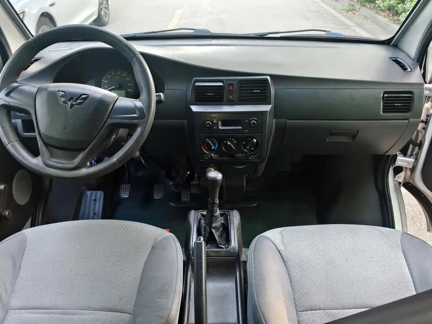 Wuling Rongguang 2019 1.5L Extended Basic Model — миниатюра 6