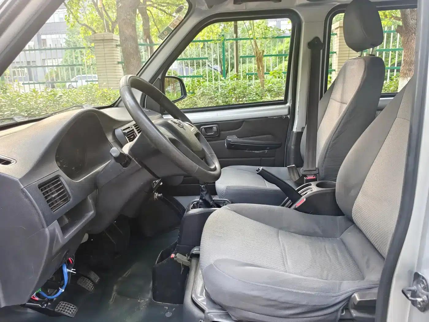 Wuling Rongguang 2019 1.5L Extended Basic Model — миниатюра 10