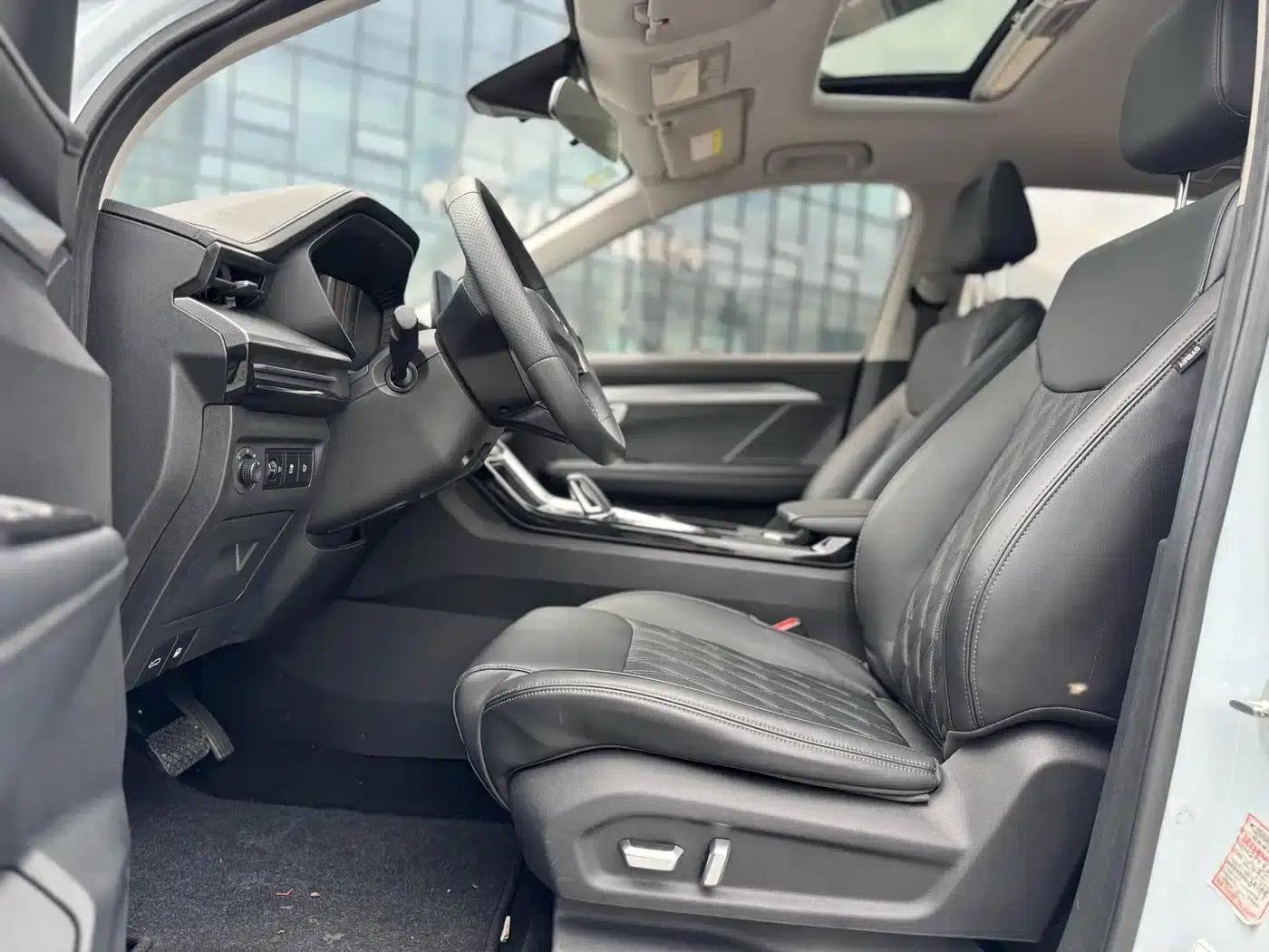 Wuling Xingchen 2022 2.0L DHT Electric Speed Model — миниатюра 5